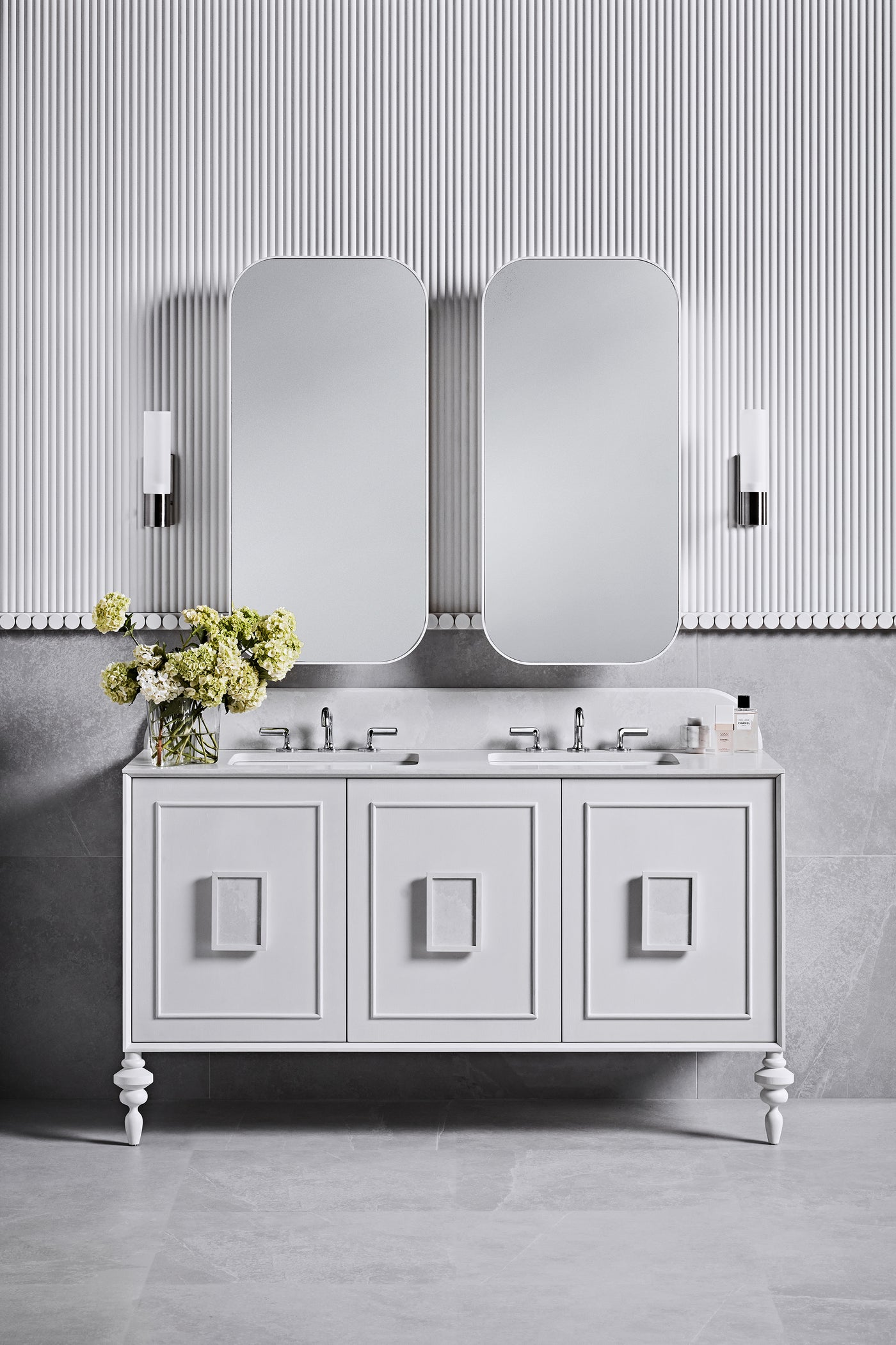 60" Victoria Bathroom Vanity Cabinet with legs, Three Doors, Polar Oak